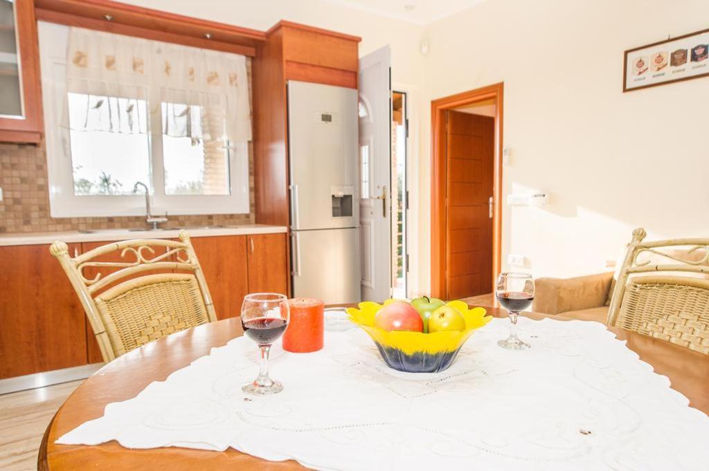 Kánalos Cozy Flats In An Olive Grove By The Sandy Beach מראה חיצוני תמונה