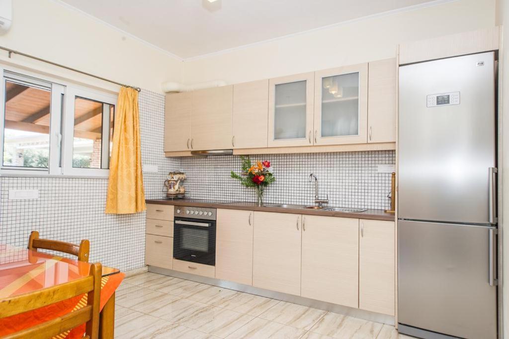 Kánalos Cozy Flats In An Olive Grove By The Sandy Beach מראה חיצוני תמונה