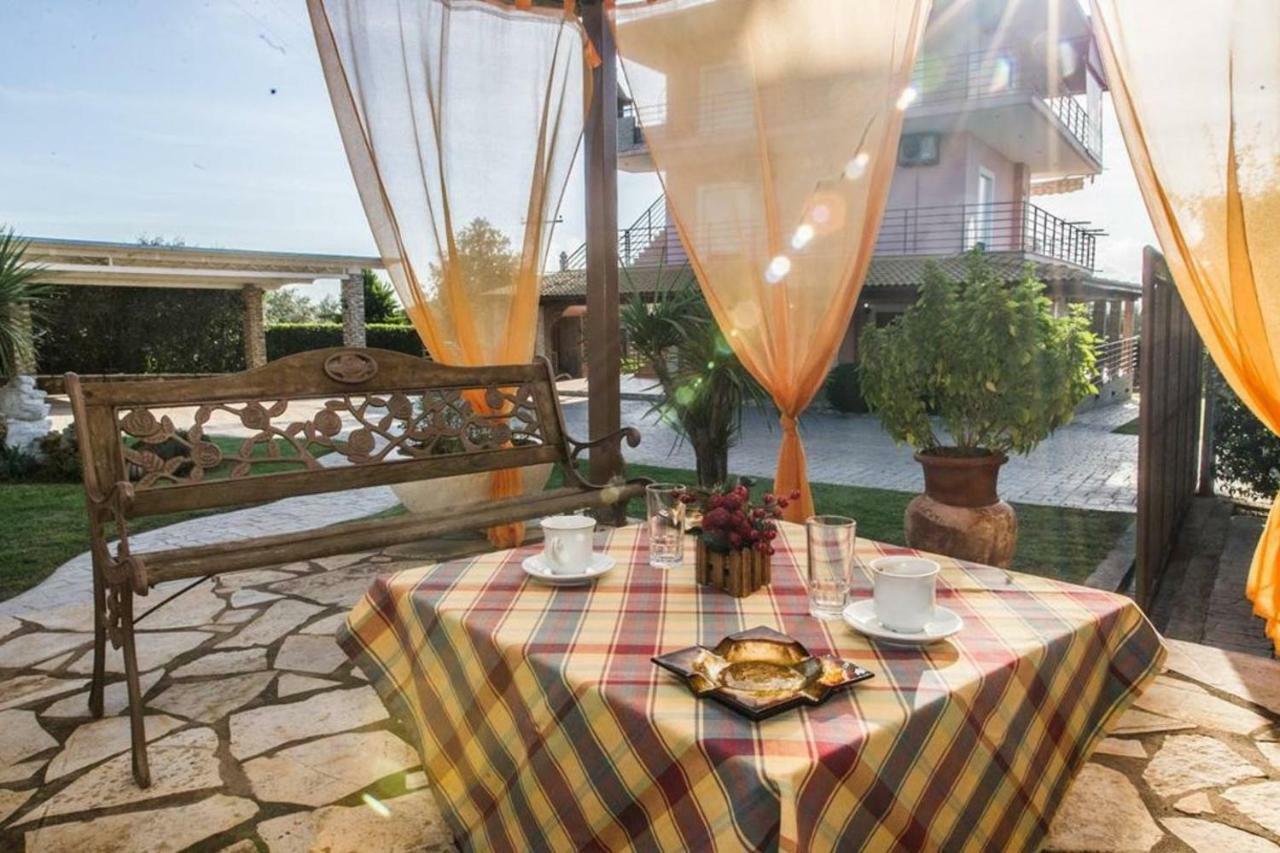 Kánalos Cozy Flats In An Olive Grove By The Sandy Beach מראה חיצוני תמונה